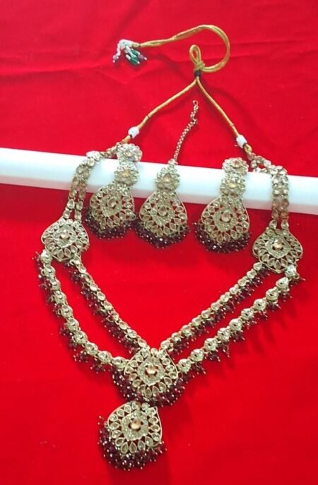 Elegant Traditional Gold-Tone Bridal Necklace Set with Matching Earrings